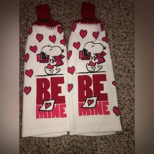 Snoopy Valentine’s Day Hanging Towel Set